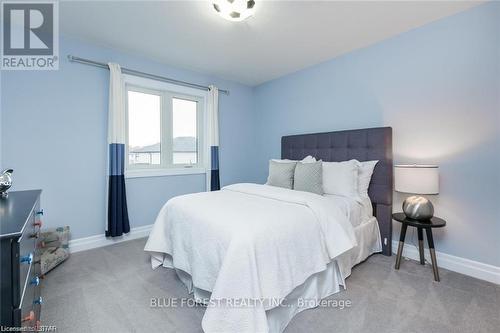 98 Wayside Lane, Southwold (Talbotville), ON - Indoor Photo Showing Bedroom