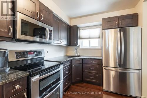 174 Portsmouth Crescent, London, ON - Indoor Photo Showing Kitchen