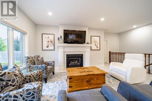 5 Tulip Tree Road, Niagara-On-The-Lake, ON - Indoor Photo Showing Living Room With Fireplace