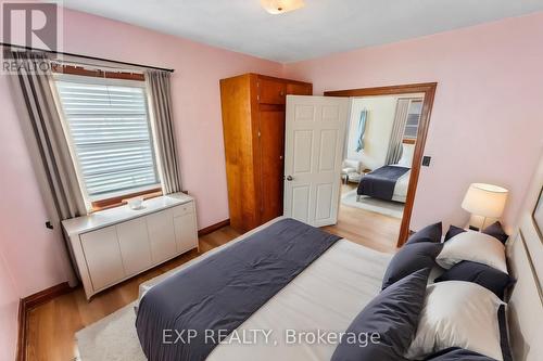 487 King George Street, Peterborough, ON - Indoor Photo Showing Bedroom