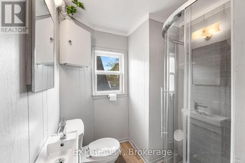 487 King George Street, Peterborough, ON - Indoor Photo Showing Bathroom