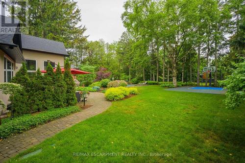 4169 Lakeshore Road, Burlington, ON - Outdoor With Backyard