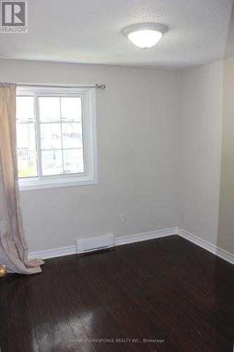 54 Gladstone Square, Brampton, ON - Indoor Photo Showing Other Room
