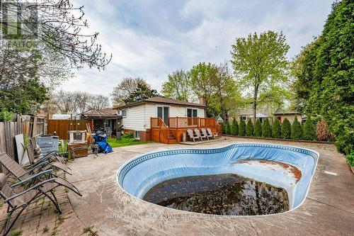 367 Yale Crescent, Oakville, ON - Outdoor With In Ground Pool With Deck Patio Veranda