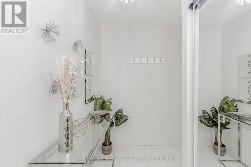 211 - 145 Hillcrest Avenue, Mississauga, ON -  Photo Showing Bathroom