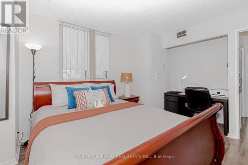 211 - 145 Hillcrest Avenue, Mississauga, ON - Indoor Photo Showing Bedroom