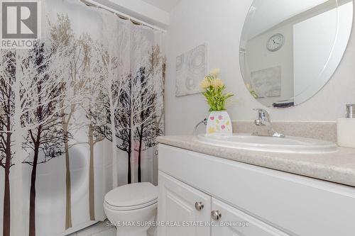 211 - 145 Hillcrest Avenue, Mississauga, ON - Indoor Photo Showing Bathroom