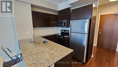 710 - 365 Prince Of Wales Drive, Mississauga, ON - Indoor Photo Showing Kitchen