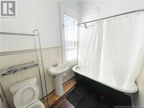 178 Queen Street, Saint John, NB - Indoor Photo Showing Bathroom