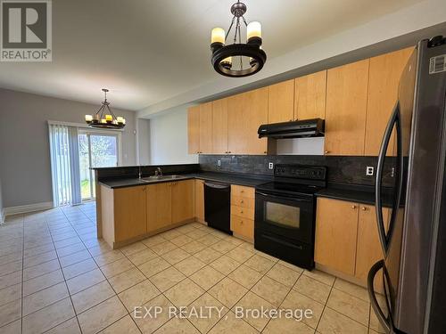 67 Laurier Avenue, Richmond Hill, ON - Indoor Photo Showing Kitchen