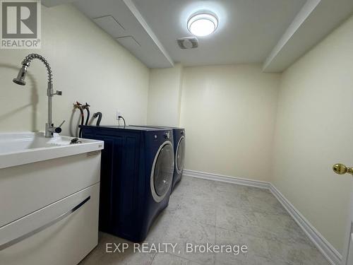 67 Laurier Avenue, Richmond Hill, ON - Indoor Photo Showing Laundry Room