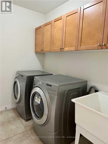 47 Township Avenue, Richmond Hill, ON - Indoor Photo Showing Laundry Room