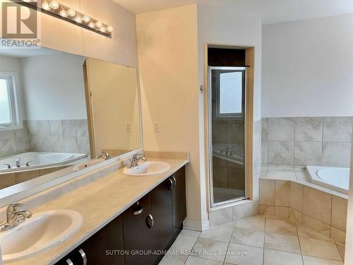 47 Township Avenue, Richmond Hill, ON - Indoor Photo Showing Bathroom