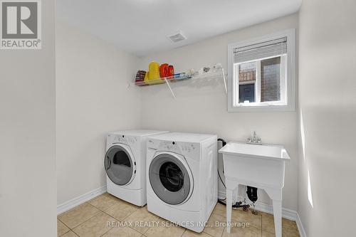 69 Anderson Road, New Tecumseth, ON - Indoor Photo Showing Laundry Room