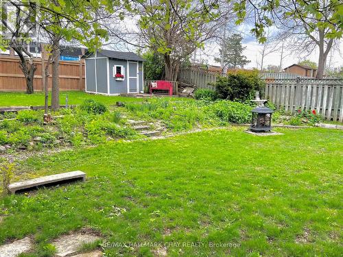32 Cynthia Court, Barrie, ON - Outdoor With Backyard