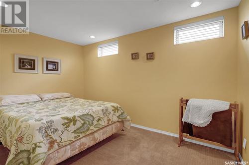 40 Upland Drive, Regina, SK - Indoor Photo Showing Bedroom