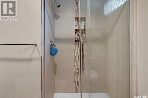 40 Upland Drive, Regina, SK - Indoor Photo Showing Bathroom