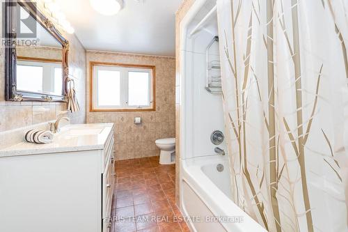 2866 20Th Sideroad, New Tecumseth, ON - Indoor Photo Showing Bathroom