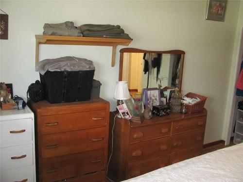 1802 28 Crescent, Vernon, BC - Indoor Photo Showing Bedroom