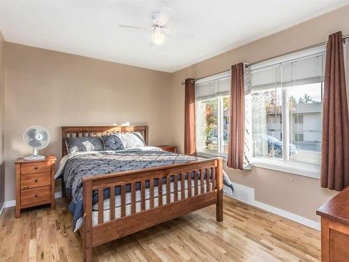 930-932 Lawson Avenue, Kelowna, BC - Indoor Photo Showing Bedroom