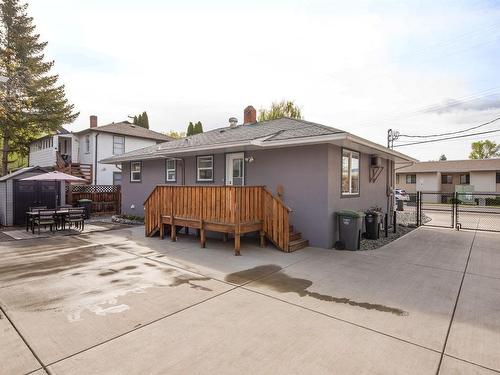 930-932 Lawson Avenue, Kelowna, BC - Outdoor With Deck Patio Veranda
