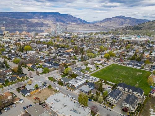 930-932 Lawson Avenue, Kelowna, BC - Outdoor With View