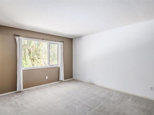 2-555 Glenmeadows Road, Kelowna, BC - Indoor Photo Showing Other Room