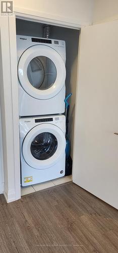 3001 - 77 Mutual Street, Toronto, ON - Indoor Photo Showing Laundry Room