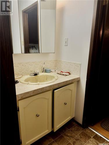 106 Government Road, Dundurn, SK - Indoor Photo Showing Bathroom