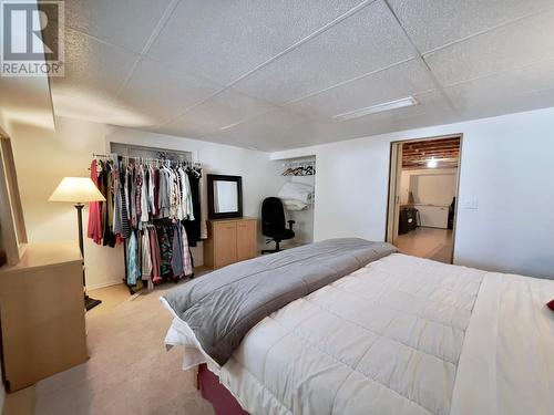 1634 Carmi Avenue Unit# 149, Penticton, BC - Indoor Photo Showing Bedroom