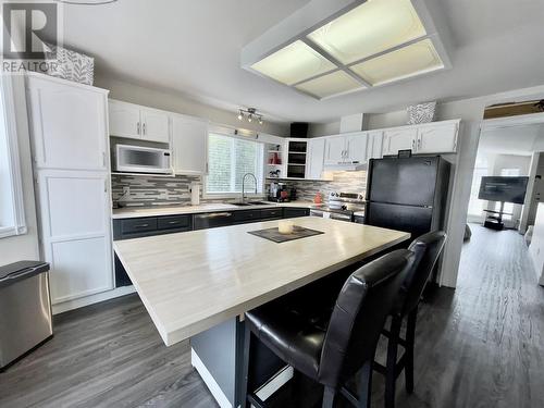 1634 Carmi Avenue Unit# 149, Penticton, BC - Indoor Photo Showing Kitchen