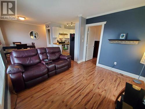 10209 17 Street Unit# 111, Dawson Creek, BC - Indoor Photo Showing Living Room