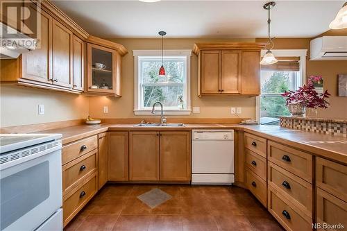 61 Curry Road, Barnesville, NB - Indoor Photo Showing Kitchen With Double Sink