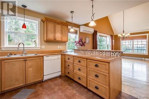 61 Curry Road, Barnesville, NB - Indoor Photo Showing Kitchen With Double Sink