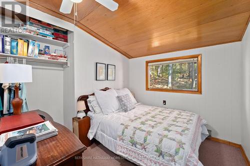279 Weslemkoon Lake, Addington Highlands, ON - Indoor Photo Showing Bedroom