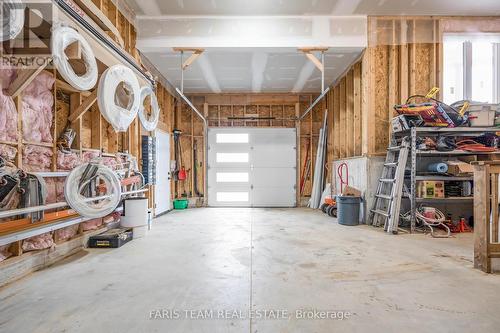 185718 Grey County Road 9, Southgate, ON - Indoor Photo Showing Garage