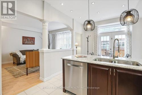 77 Sadielou Boulevard, Hamilton, ON - Indoor Photo Showing Kitchen With Double Sink