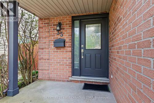 35 Chancton Crescent, London, ON - Outdoor With Exterior