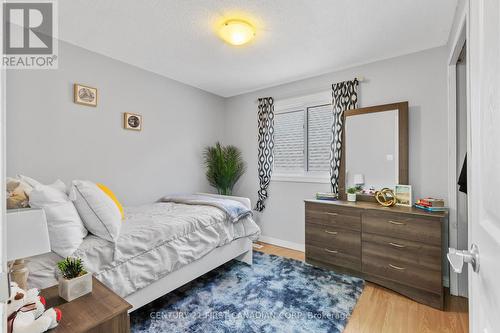 35 Chancton Crescent, London, ON - Indoor Photo Showing Bedroom