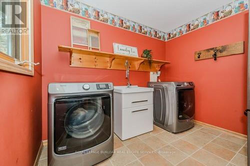 5776 Wellington Rd 26, Guelph/Eramosa, ON - Indoor Photo Showing Laundry Room