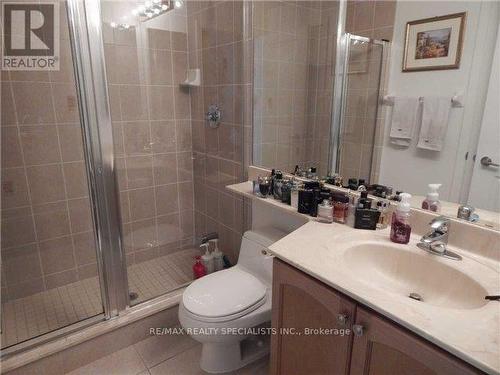 1601 - 80 Absolute Avenue, Mississauga, ON - Indoor Photo Showing Bathroom