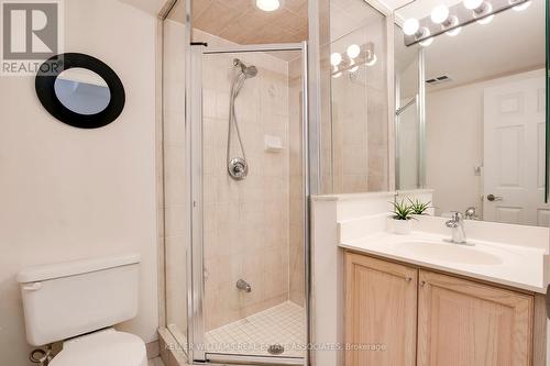 716 - 5233 Dundas Street W, Toronto, ON - Indoor Photo Showing Bathroom