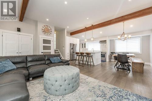 5350 Windermere Drive, Burlington, ON - Indoor Photo Showing Living Room