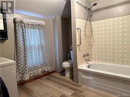 259 Wellington Street, Miramichi, NB - Indoor Photo Showing Bathroom