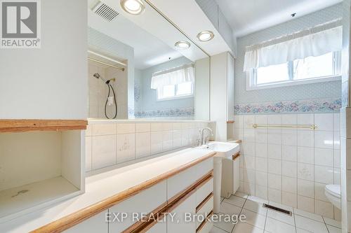 202 Mcmurchy Avenue S, Brampton, ON - Indoor Photo Showing Bathroom