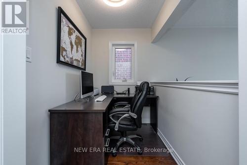 203 Holmes Crescent, Milton, ON - Indoor Photo Showing Office