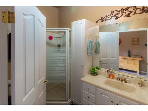1283 Riondel Rd, Riondel, BC - Indoor Photo Showing Bathroom