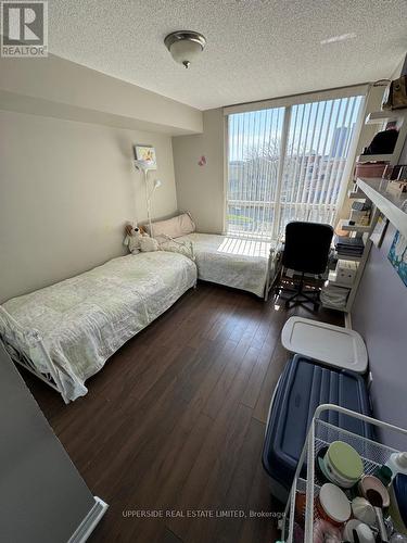 414 - 50 Disera Drive, Vaughan, ON - Indoor Photo Showing Bedroom