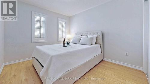 77 Silverdart Crescent, Richmond Hill, ON - Indoor Photo Showing Bedroom
