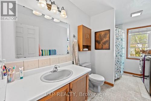150 Cooks Bay Drive, Georgina, ON - Indoor Photo Showing Bathroom